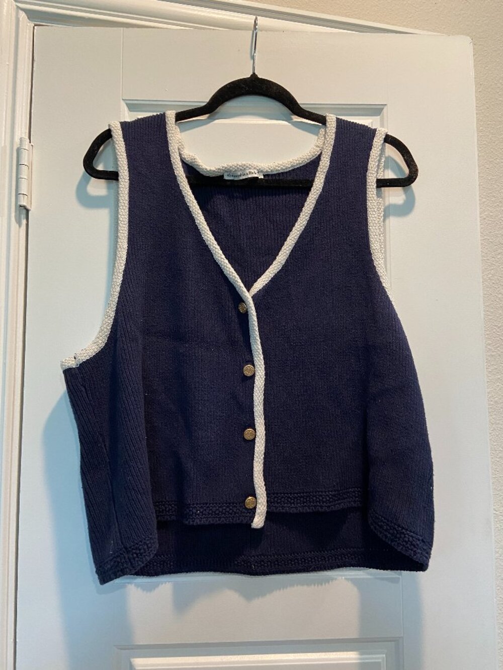 Abercrombie & Fitch Knit Vest